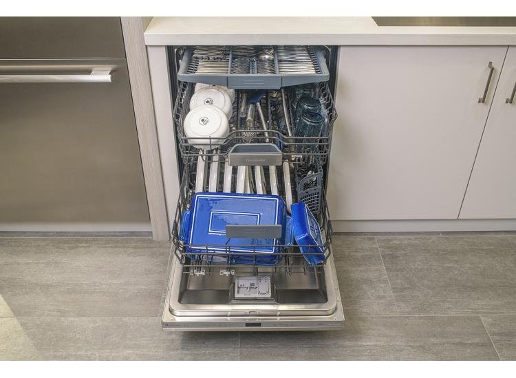 Thermador Emerald Dishwasher 24'' Custom Panel Ready image 2