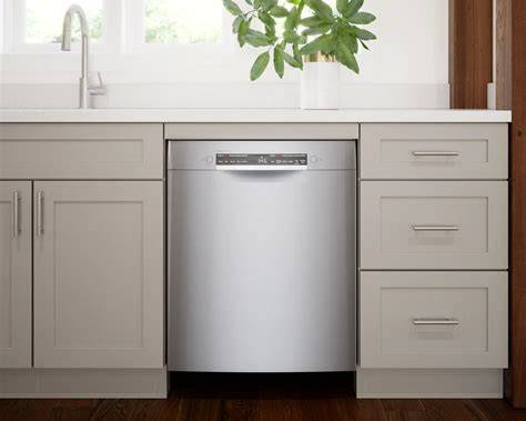 Bosch 300 Series 24" Dishwasher SGE53B55UC image 0