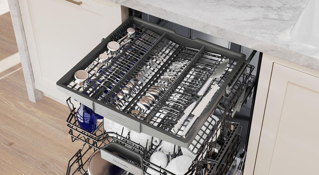 Thermador DWHD660EFP Sapphire Dishwasher image 1