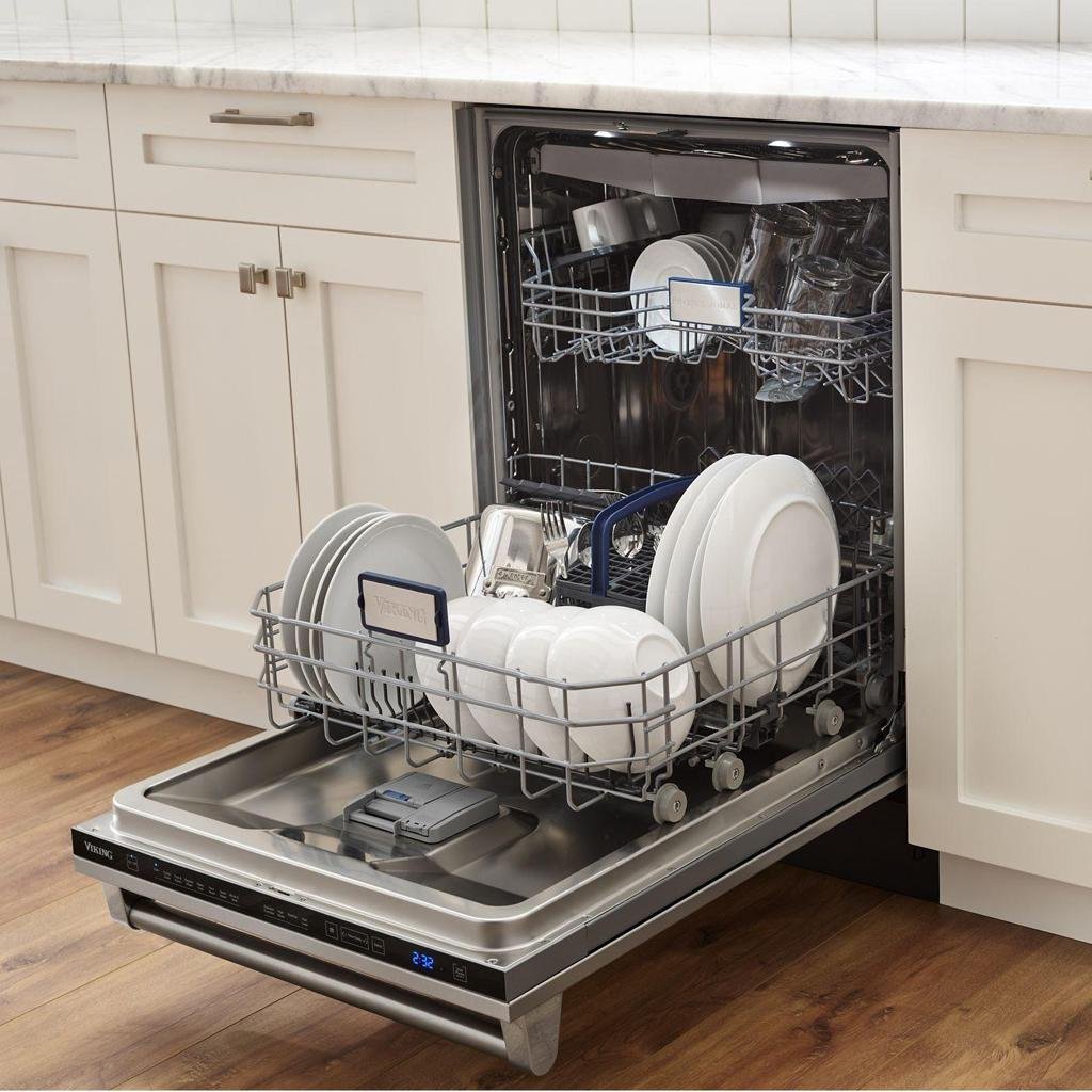 Viking 24" Dishwasher vdwu324ss image 1