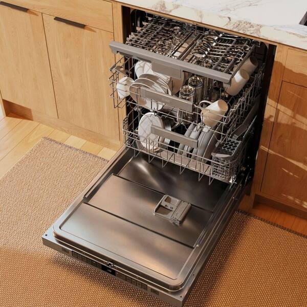 ZLINE 24 In. Top Control Dishwasher Stainless Steel Tub image 2